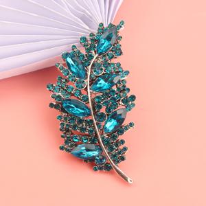 TEMU 스타일리시 라인스톤 리프 브로치 - 빈티지 영감 남녀 공용 안티-리벨링 스카프 버튼 액세서리, 틸 인조 보석과 반짝이는 큐빅 지르코니아 장식, 캐주얼 또는 정장용 완벽한 빈티지 주얼리, 공식 액세서리, 빈티지 디자인, 반짝이는 장식
