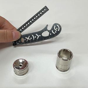 TEMU 자기력 360° 회전 나침반 자 - 건축, 공학, 사무용 에르고노믹 그립 및 자기 팁이 있는 이중 기능 드로잉 도구 - 기술 도면용 내구성 있는 정밀 자 | 메탈릭 마감