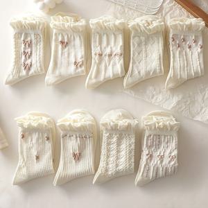 TEMU 여성용 랜덤 화이트 레이스 양말 6켤레, 미디 길이, 봄/여름용 얇은 스타일, 트렌디한 한국 버전, 다용도하고 귀여움, 일본 스타일에도 적합.