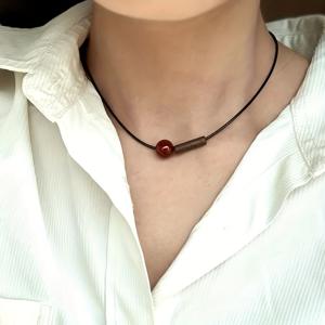 TEMU 여성 엘레강트 레드 아게이트 목걸이 - 딥 레드 & 브라운 마블 스타일 비즈, 데일리 & 포멀 행사용 주얼리, 여성용 올해-round 다용도 목걸이 선물, 시크, 세련된 스타일, 패션 액세서리, 러버, 펜던트