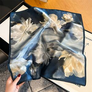 TEMU 1개 여성용 100% 실크 스카프 - 대형 우아한 플로럴 프린트 가벼운 통기성 쇼울, 봄 의상, 캐주얼/포멀 웨어에 적합 - 어머니날, 결혼식, 여행을 위한 이상적인 선물 (논스트레치)