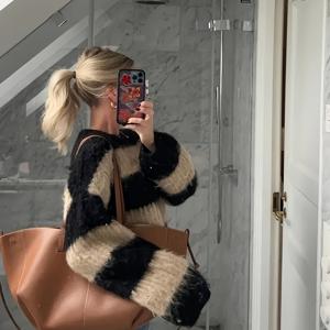 TEMU 여성용 겨울 스웨터 - 우아한 블랙 & 화이트 H라인 루즈핏 스웨이크 탑, 라운드넥 긴팔 블라우스, 가을/겨울 캐주얼 & 스마트캐주얼 아웃핏 (비-)