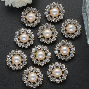 TEMU 8개 세트 속이 빈 메탈 버튼, 라인스톤 및 진주 장식, 여성 웨딩 드레스, 드레스, 셔츠, 스웨터, 코트 장식 및 공예품, 주얼리 선물 상자 및 재봉 액세서리 제작에 적합.