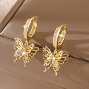 TEMU 1쌍 우아한 나비 펜던트 귀걸이, 합성 지르코니아 스톤 장식, 골드톤 구리 주얼리 여성용, 캐주얼 & 발렌타인데이 선물, 세련된 디자인, 가벼운 무게, 패션 액세서리, 다용도 귀걸이, 빈티지 스타일