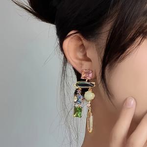 TEMU 여성용 우아한 비대칭 드롭 귀걸이 - 멀티컬러 파스텔 & 볼드 라인스톤 스타일 스터드, 파티/뮤직 페스티벌 주얼리, 일상부터 포멀 이벤트까지 - 연중 내내 멋진 이어스터드 A72, 트렌디 액세서리, 고품질 공예