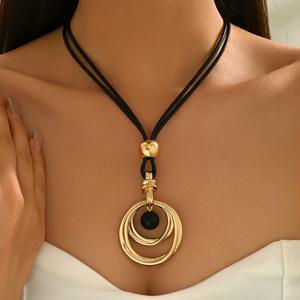 TEMU 1개 캐주얼 빈티지 라운드 블랙 로프 펜던트 목걸이, 데일리 웨어에 적합, 다양한 행사에 활용 가능, 휴가 선물 및 여행 의상에 이상적