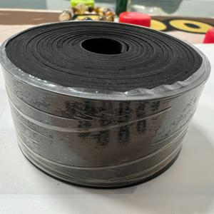 TEMU 1롤 헤비듀티 블랙 고무 테이프 - 방수, 미끄럼방지, 소음 및 충격 차단 실런트 스트립 (2m/6.5ft) - 파이프 수리, 문/창문/지붕/건설용 - 도구 불필요, 사이즈 맞춤 절삭 가능 & 휴대용 - DIY, 전문가, 긴급 수리에 이상적 - 강력 접착력으로 누수 방지 및 진동 저항, 컴팩트 보관, 유지보수 작업자용