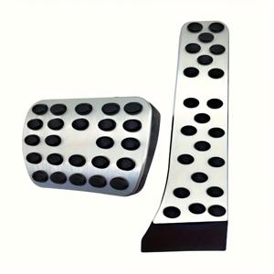 TEMU 2개입 차량 스로틀 페달 매트, 미바차 벤츠 C급 E급 S급 GLC GLE GLS CLS W205 W213 X253 W167에 적합한 미끄럼 방지 가속기 및 페달 패드, 차량 내부 업그레이드, 세련된 메탈릭 마감, 내구성 있는 금속 구조