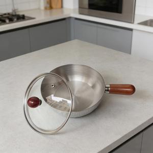 TEMU 유리 뚜껑이 달린 두꺼운 스테인리스 스틸 스낵 볼 세트. 즉석 라면, 샐러드 단일 포장, 디저트 볼, 작은 스낵 포트에 적합하며 가스레인지 및 인덕션 조리기에 호환됩니다.