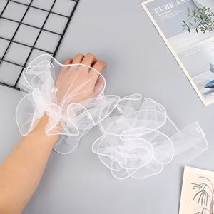 TEMU 네일 아트용 우아한 레이스 플리츠 커프스, 매력적인 네일 사진 소품 및 액세서리 (네일 사진, 결혼식, 생일 파티, 브라이덜 액세서리에 적합). 네일 도구, 여성용 레이스 장갑, 웨딩 슬리브 포함.