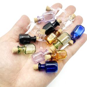 TEMU 코르크 마개가 달린 스타일 미니 유리 병 14개입 - 7가지 생생한 색상으로 제공, 직사각형 장식 보관 용기, 홈 데코, 에센셜 오일, 양초 및 여행에 적합, 손으로 만든 소형 용기, 소박한 매력과 자연스러운 느낌