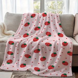 TEMU 딸기 디자인의 플란넬 담요. 소파, 침대, 거실, 사무실, 의자, 카우치, 여행, 캠핑 등에 적합하며 사랑하는 사람들을 위한 선물로도 좋습니다.