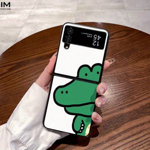 TEMU 폰 케이스: 카툰 악어 일러스트, 패셔너블 PC 소재, 가죽 스타일, 삼성 폴더블 시리즈 호환: 갤럭시 Z 플립 4, Z 플립 5, Z 플립 6, W22, W23, 폴드 4, 폴드 5, 폴드 6 폰 케이스