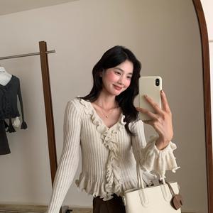 TEMU 우아한 러플 디테일 V넥 슬림핏 스트레치 스웨터 블라우스 - 소프트 베이지 튜닉 탑, 허리 조임 벨트, 레이스 같은 칼라 & 고탄력 봄/가을 레이어링 (캐주얼에서 포멀까지) - 손세탁/드라이클리닝