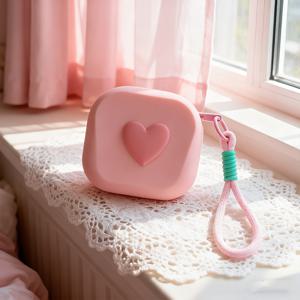 TEMU 1개 하트 디자인 실리콘 보관 가방, 사각 미니 메이크업 파우치, 립스틱 홀더, 동전 지갑, 키체인, 이어폰 케이스, 목걸이 정리함 – 다기능 휴대용 수납백|립스틱