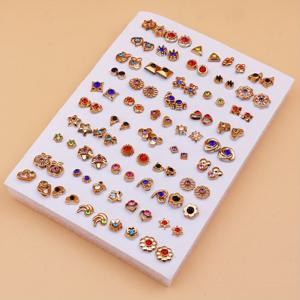 TEMU 50쌍의 무작위 혼합 레진 플라스틱 접착 바늘 작은 귀걸이 세트