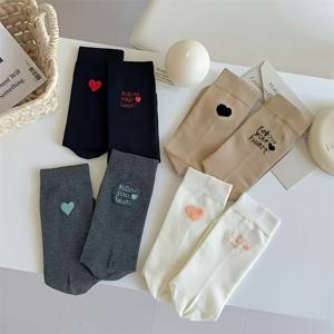 TEMU 여성용 하트 영어 미드 캐프 양말 4켤레, 패셔너블 달콤한 가을 겨울 봄 다용도 귀여운 크루 양말, 일상용 솔리드 컬러 양말