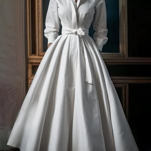 TEMU 여성을 위한 우아한 빈티지 프렌치 스타일 롱 드레스. 심플한 숲의 테마, V넥, 벨트 허리, A라인 실루엣이 특징이며 가을, 겨울 소리에에 적합합니다.