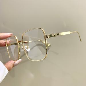 TEMU apaircircle 여성 및 남성용 대형 사각 메탈 안경 - 우아한 PC 렌즈, 튼튼한 메탈 프레임, 캐주얼 및 포멀 웨어를 위한 스타일리시한 장식 안경, 패셔너블한 안경, 세련된 안경, 폴리카보네이트 렌즈