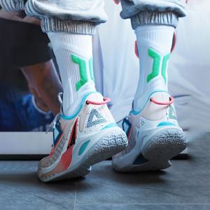 TEMU 남성용 컴프레션 스포츠 양말 세트. 여름에 완벽한 편안하고 통기성 좋은 디자인입니다. 미디-카프 길이의 짧은 양말로 모든 남성을 위한 패셔너블한 디자인입니다. 창의적이고 개인화된 선물로 좋으며 재미있는 트렌드를 반영합니다.