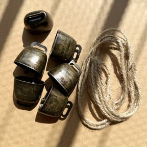 TEMU 6개의 캐스트 아이언 슬레이 벨 세트, 70.87인치 헵 로프 포함, DIY에 적합, 2가지 사용 방법, 계절 장식에 적합, 크리스마스, 부활절, 추수 감사절, 할로윈에 다용도로 사용 가능 - 농촌 휴일, 애완 동물 및 가축 벨