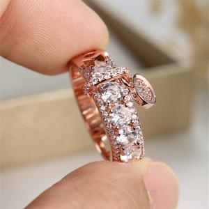 TEMU 원피스 라운드 홀로우 디자인 화이트 합성 큐빅 지르코니아 인레이 반지, 대학생 스타일 휴가 패션 데일리 고급 싱글 반지, 청소년용