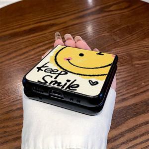 TEMU 폰케이스: 기쁨 넘치는 얼굴과 텍스트 일러스트 디자인 케이스 (손목 스트랩 포함) - Z Flip3, Z Flip4, W23 Flip, Z Flip5, W24 Flip, Z Flip6, Z Fold2, W21, Z Fold3, W22, Z Fold4, W23, Z Fold5, W24, Z Fold6용 - 스테인리스, 패셔너블, 트렌디한 인조 가죽