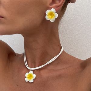 TEMU 휴가 스타일 핸드메이드 플루메리아 목걸이와 귀걸이 세트 3종, 달콤하고 사랑스러운 도파민 플라워 목걸이, 우아하고 다재다능한 스트리트 스타일 플로럴 귀걸이. 여성의 일상 착용, 휴가, 모든 행사에 적합. 친구나 베프를 위한 완벽한 휴가 선물