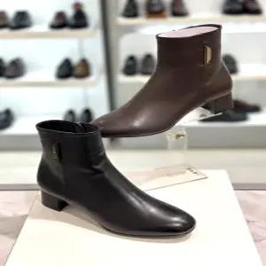 [닥스] 여성 4센치 초인트 앵글부츠 dib402