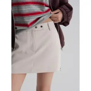 [에잇세컨즈] 지퍼 디테일 스커트 팬츠  베이지 (165925AQ5A)