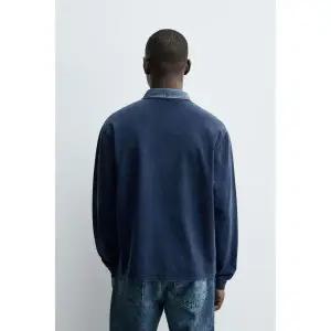 [국내] 자라 남성 ZARA 배색 칼라 폴로 스웨트셔츠 - 블루 / 인디고 4092/339/200 Men 3359427