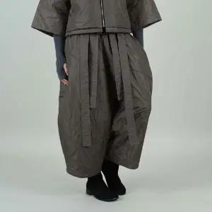 벅시루 여성 블링 1온스 누빔 나란히 사선절개 허리끈 밴딩 통큰 겨울 여성 미시옷 배기 패딩바지