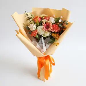 러블리피치 생화꽃다발 졸업식 꽃다발