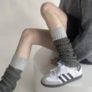 방한 발레리나 레그워머 발토시 루즈핏 니트 투톤워머