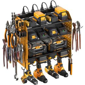충전소가 있는 CCCEI 모듈식 페그보드 랙 전동 공구 정리함. 4층 벽걸이 드릴 홀더, 옐로우 툴 배터리 충전기 10피트 파워 스트립이 차고 상점 보관 유틸리티 선반