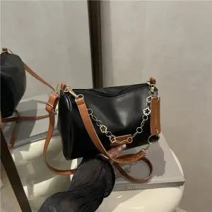 여성 대용량 솔리드 슬림핏 캐쥬얼 베개백 체인 숄더 겸 크로스백 N04Z5P OP2