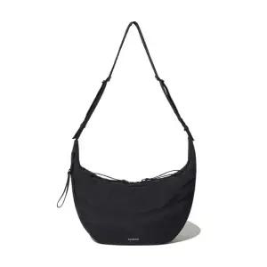 [커버낫] [TAG가 109,000] 어센틱 로고 패디드 크로스백 Black