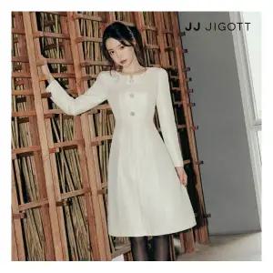 JJ지고트 오간자 쥬얼 버튼 플레어 원피스 GPAA0OP181 302617