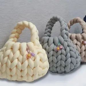 러블리 발렌타인 자이언트얀 1kg 가방만들기 뜨개질/자이언트얀/1kg/가방실/벨벳/두꺼운실