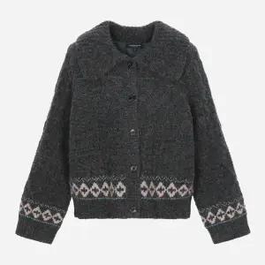 [롯데백화점]써스데이 아일랜드 [여성]카라넥 자카드 니트 가디건(T258MCD270W)