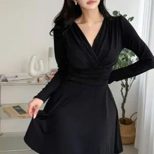 [하프클럽/]여성용 브이넥 드레이프 디테일 플레어 원피스