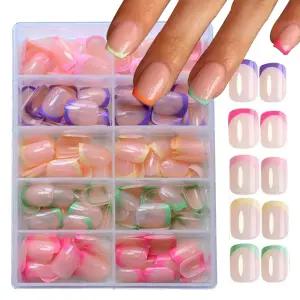 240Pcs 프렌치 팁 프레스 온 네일 숏 스퀘어 페이크 세트 전체 커버 아크릴 재사용 가능한 광택 인공 키트