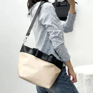 토트백 출근룩 가방 리본 여성 크로스백 살구 브랜드백 (WFK43B7)