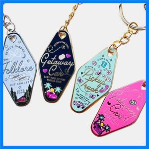 레퓨테이션 미니 모텔 키체인 음악 애호가 팬들을 위한 뱀 모양 키체인 남녀 공용 선물용 키체인 펜던트