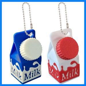 유당 및 관용 알약 홀더 미니 우유 카톤 키 체인 귀여운 여행 알약 보관 상자 키 체인 휴대용 배낭 지갑 키