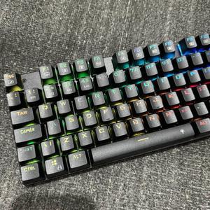 Taihao 스모키 쿼츠 큐빅 숫자키보드 기계식 그자동차 더블샷 청축 타입