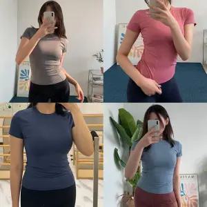 슬림핏 반팔티 트레이닝 러닝 래쉬가드 운동웨어 반팔티 절개 래쉬가드 여성 요가복 스포츠웨어 티셔츠