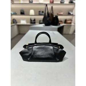 쿠론 [파주점] 루나 토트백 29 (Luna Tote) RCBTX24654BKX