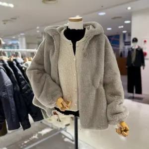 [대구백화점] [스테파니]허리 스트링 후드 퍼 자켓(A25JK5429)