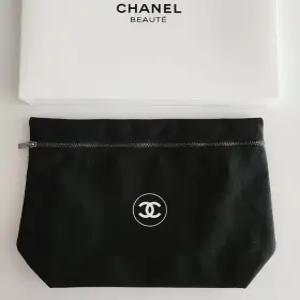 샤넬 뷰티 라지 클러치 파우치/ 샤넬 뷰티 남녀공용 파우치